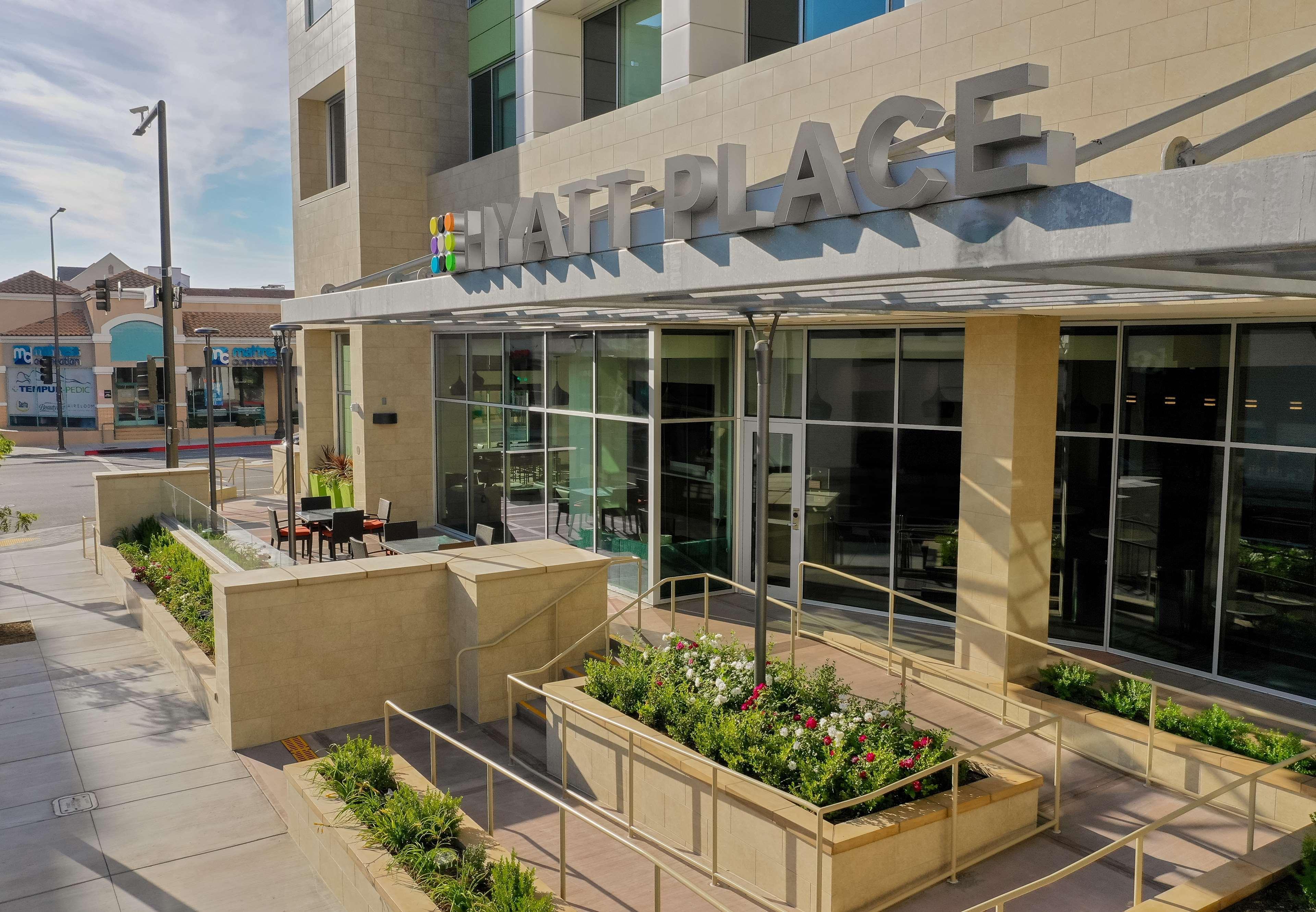 Hyatt Place Glendale/Los Angeles Bagian luar foto