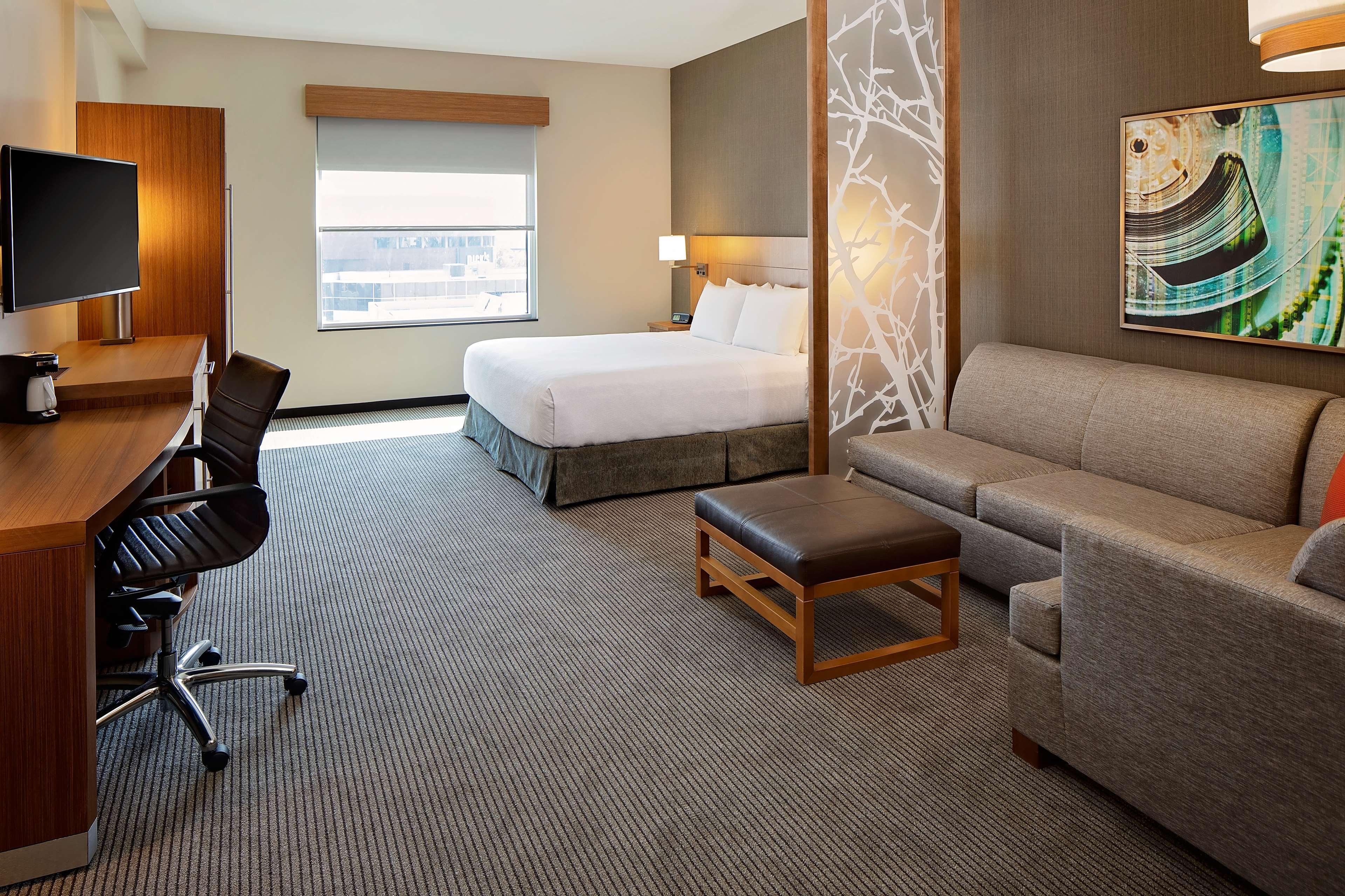 Hyatt Place Glendale/Los Angeles Bagian luar foto